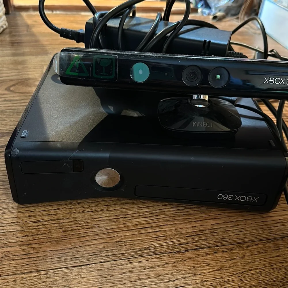 EUC Xbox360 with Kinect
